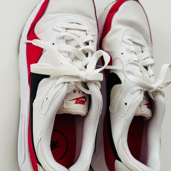 Nike Air Sneakers - Picture 7 of 10